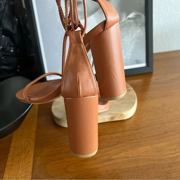 TAN STRAPPY HEELED SANDAL - Picture 4 of 5